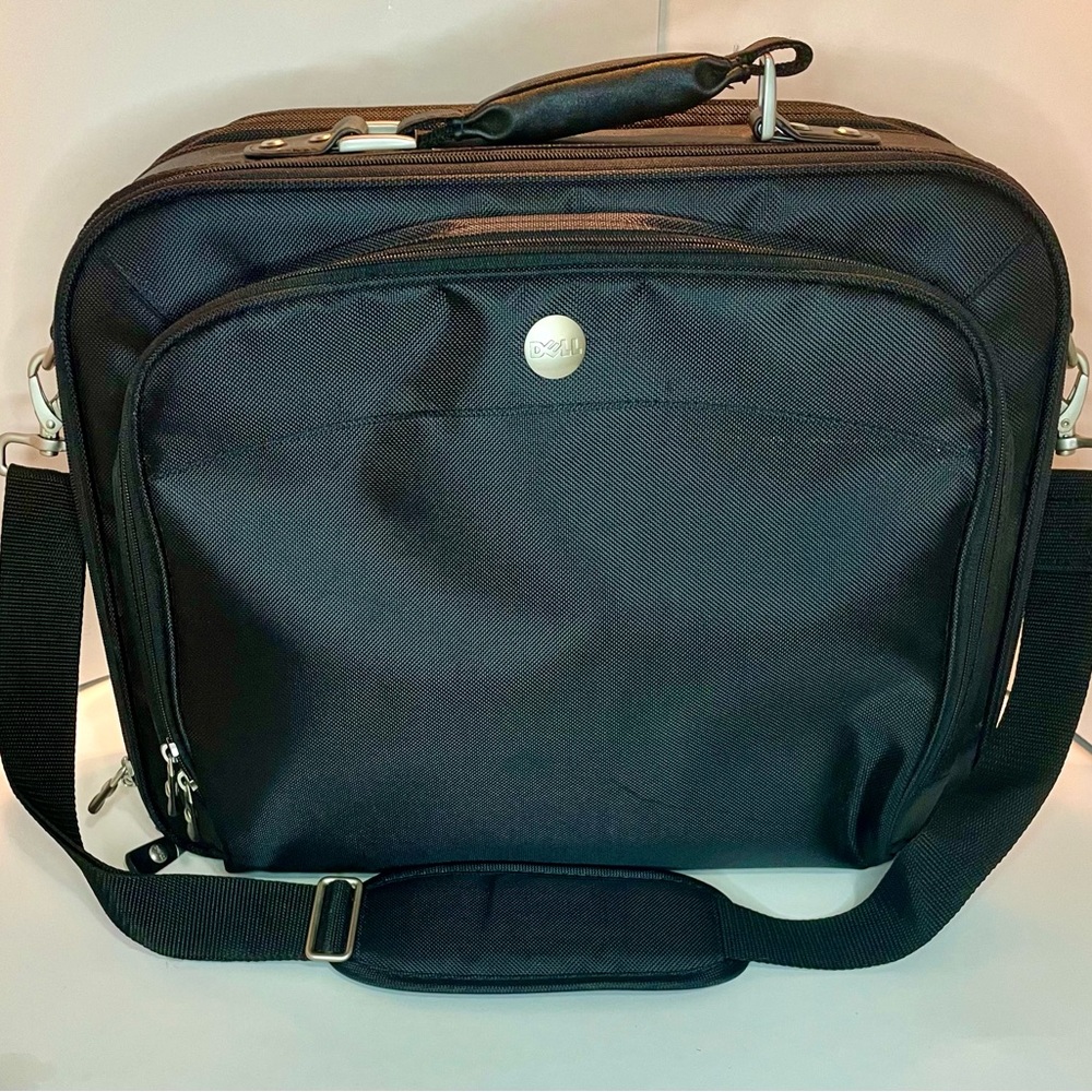 Genuine Dell Laptop Bag Carry Case New w/o tags 17.5”x14”x5”